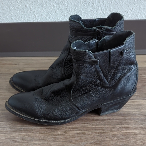 Durango Black Short Cowboy Boot Bootie - Size 9 - Picture 1 of 12